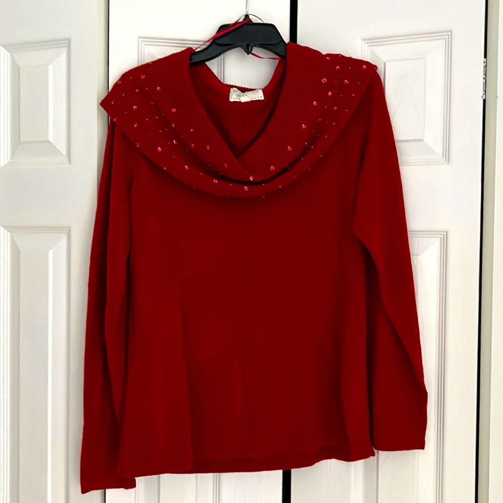 Cow neck sweater with beads